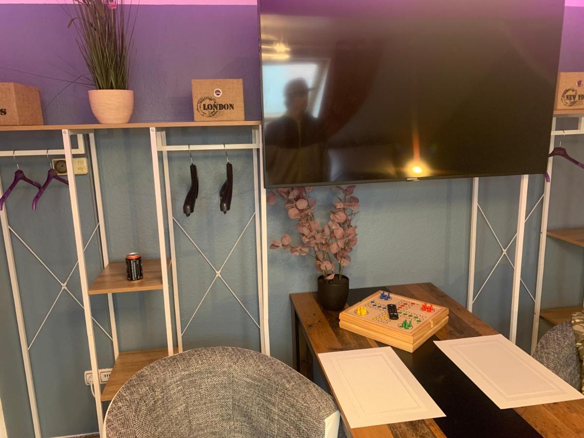 Best-Preis -Vip Lounge- Mit Netflix, Self-Check-In, Ebike Ladestation, Fahrradraum, Wlan Und Netflix - Direkt Am Elberadweg Im Herzen Von Wittenberge Buitenkant foto